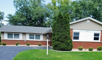 2722 Larkspur Ln, Hazel Crest, IL 60429