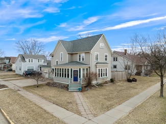 301 E 2nd St, Marshfield, WI 54449