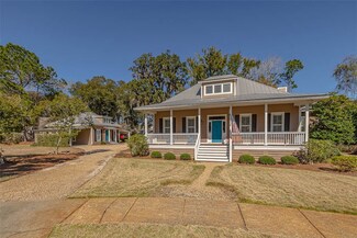 106 Carlisle Place, Saint Simons Island, GA 31522