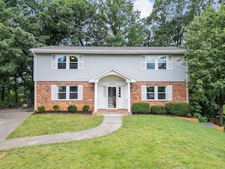 1701 Glendon Rd, Salem, VA 24153