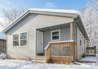 35330 N Nielsen Dr, Round Lake Beach, IL 60073