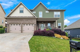4629 Fairway Run Dr, Pfafftown, NC 27040