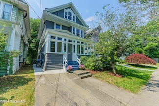 892 Lancaster St, Albany, NY 12203