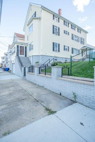 455 Middle St, Fall River, MA 02724