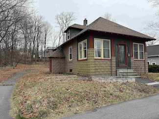 30 Guyer St, Lebanon, NH 03766