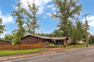 1802 N Mercer St, New Castle, PA 16105