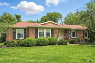 310 Wildbrier Dr, Ballwin, MO 63011