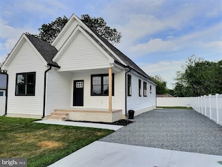 110 N School St, Greensboro, MD 21639