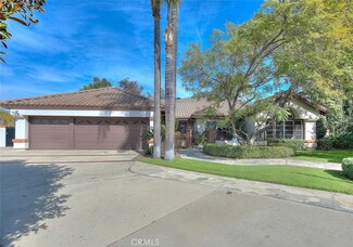21 La Sierra Dr, Pomona, CA 91766