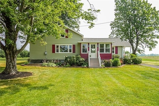 3456 Shepherd Rd, Williamson, NY 14589