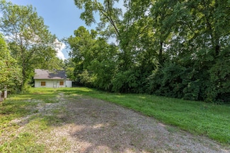 213 Eastmoreland St, Nashville, TN 37207