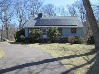 11 Oakland Ave, Rockport, MA 01966