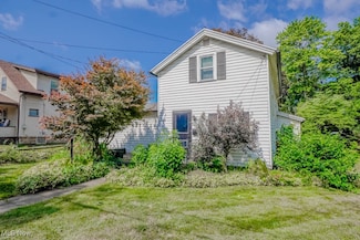 827 9th St NE, Massillon, OH 44646