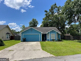 102 Blueberry Ct, Kingsland, GA 31548