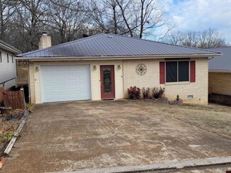 306 Parliament Dr, Horseshoe Bend, AR 72512