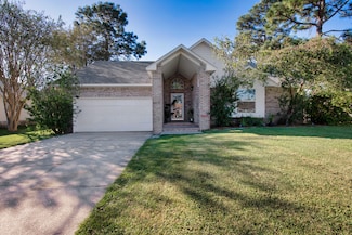 6435 Garden Dr, Gulf Breeze, FL 32563
