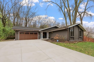6109 Whited Ave, Minnetonka, MN 55345