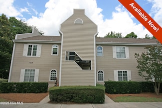 725 Bragg Dr Unit B, Wilmington, NC 28412
