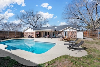 1306 Glassboro Cir, Arlington, TX 76015