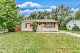 2427 S Everett St, Wichita, KS 67217