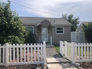 906 NE 3rd Ave, Milton Freewater, OR 97862