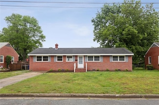 11 Redbud Ln, Newport News, VA 23602