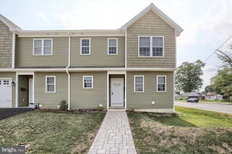 45 N Penn St, Palmyra, PA 17078