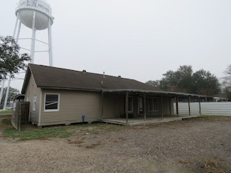 2113 2nd St, Port Neches, TX 77651