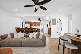 1328 N Andrews Ave, Fort Lauderdale, FL 33311