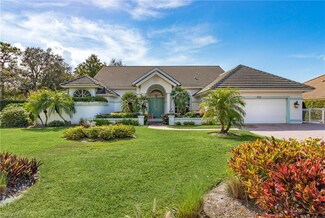 720 Turkey Oak Ln, Naples, FL 34108