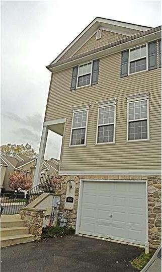 436 Fort Hill Cir, Fort Washington, PA 19034