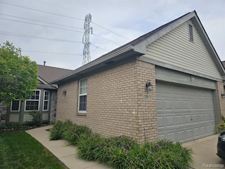 22835 Woodcreek Dr Unit 32, Taylor, MI 48180