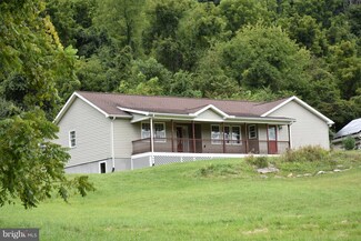 959 Green Lane Rd, Warfordsburg, PA 17267