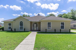 155 Hawthorne Cir, Fairhope, AL 36532
