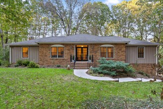 2 Carriage Hill, Signal Mountain, TN 37377