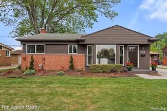 32525 Holden Dr, Warren, MI 48092