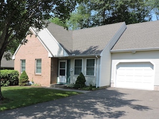 33 Shares Ln, South Windsor, CT 06074