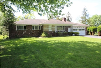 475 County Line Rd, Ontario, NY 14519