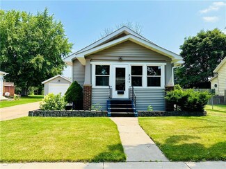 521 S Main St, Chippewa Falls, WI 54729