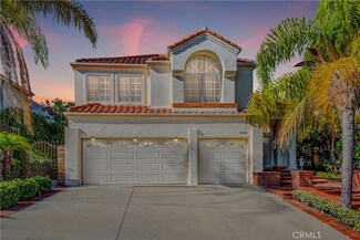 26541 Laurel Crest Dr, Laguna Hills, CA 92653
