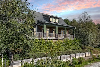 267 Compass St, Pacific Beach, WA 98571