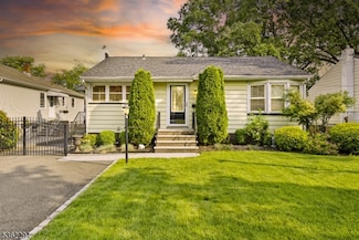 653 Summit Ave, Kenilworth, NJ 07033
