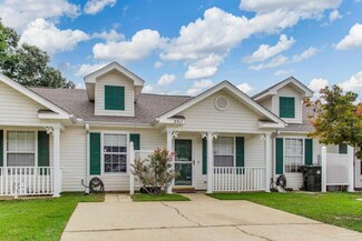 2511 Trailwood Dr, Cantonment, FL 32533