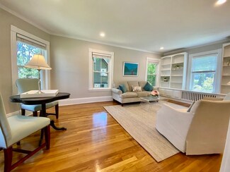 12 Walnut St, Needham, MA 02492