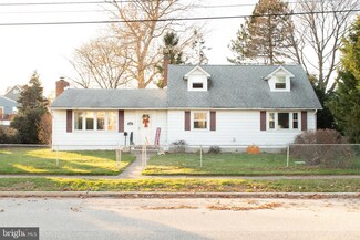 243 Printz Ave, Essington, PA 19029