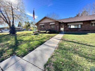 315 N 7th St, Lyons, NE 68038