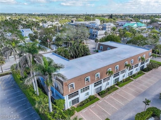 1222 Gordon Dr Unit 15, Naples, FL 34102