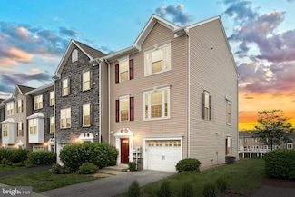 1261 Elderslie Ln Unit 110, York, PA 17403
