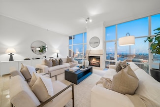 550 Front St Unit 3201, San Diego, CA 92101