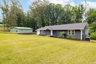 722 Carriage Cove Rd, Cadiz, KY 42211